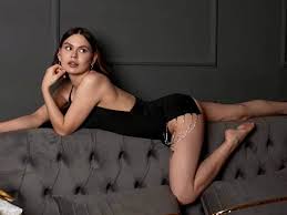 The Allure of Live Cam Girls An Insight into a Thriving Industry